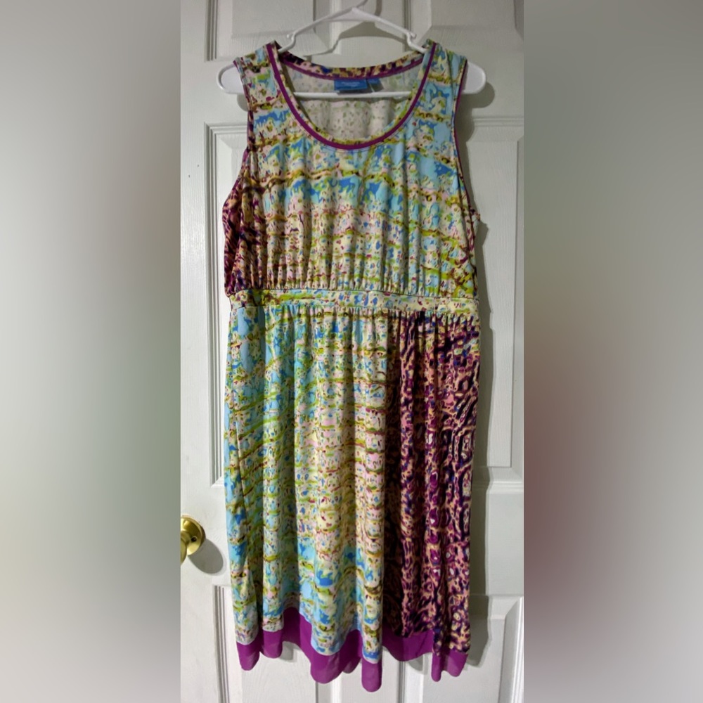 Simply Vera Wang women’s sleeveless midi dress Size Large.